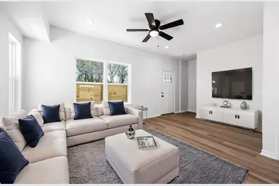 2018 Hampton Street #A B, Houston, TX 77088 - Photo 2