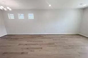 9749 Enclave Ridge Rd, Willis, TX 77318 - Photo 10