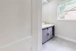9867 Sageroyal Ln, Houston, TX 77089 - Photo 26
