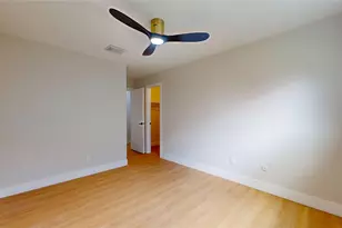 9867 Sageroyal Ln, Houston, TX 77089 - Photo 22