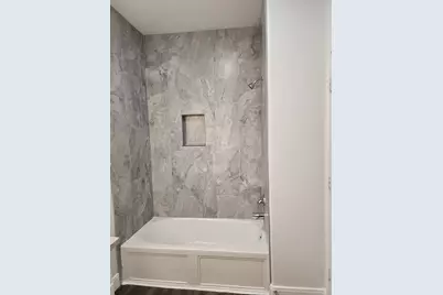 1029 Calvin Avenue #B, Houston, TX 77088 - Photo 8