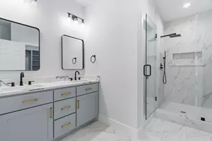 7040 Kinney St, Houston, TX 77087 - Photo 20