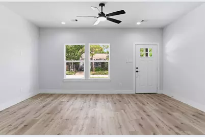 7040 Kinney Street, Houston, TX 77087 - Photo 18