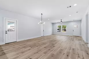7040 Kinney St, Houston, TX 77087 - Photo 24