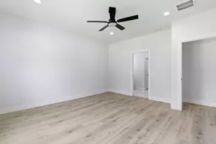 7040 Kinney St, Houston, TX 77087 - Photo 32