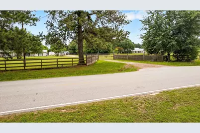 12488 Anderson Road, Willis, TX 77318 - Photo 8