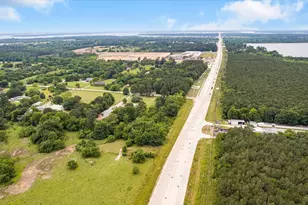 12488 Anderson Rd, Willis, TX 77318 - Photo 10