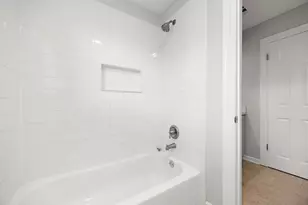 15526 Cabildo Dr, Houston, TX 77083 - Photo 14