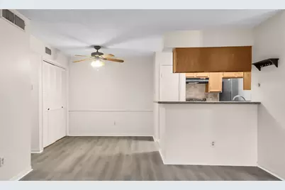 2120 El Paseo Street #1403, Houston, TX 77054 - Photo 10