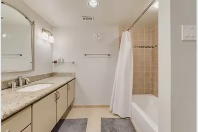 2324 Steel Street #20, Houston, TX 77098 - Photo 32