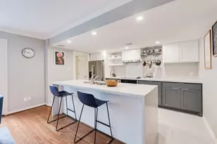 2324 Steel St, Houston, TX 77098 - Photo 14