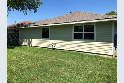 4814 Big Reef Drive, Bacliff, TX 77518 - Photo 6