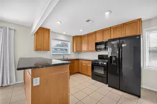 3125 Mar Ann Dr, La Marque, TX 77568 - Photo 4