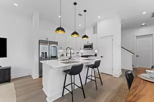 332 Neyland St, Houston, TX 77022 - Photo 14