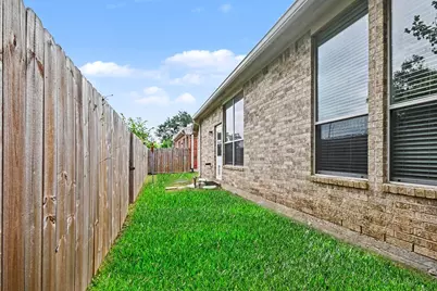 1816 Sherwood Forest Circle, League City, TX 77573 - Photo 30