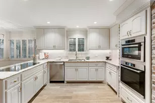 13643 Glen Erica Dr, Houston, TX 77069 - Photo 2