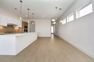 9139 La Pau Ln, Houston, TX 77051 - Photo 4