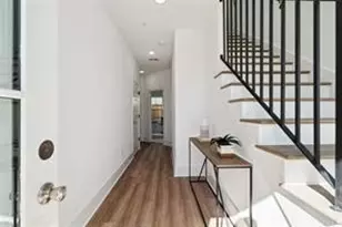 9020 Orange Spg Dr, Houston, TX 77080 - Photo 2