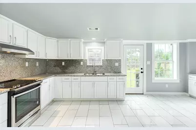 336 N Rockisland Street, Angleton, TX 77515 - Photo 14