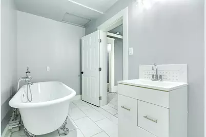 336 N Rockisland Street, Angleton, TX 77515 - Photo 22