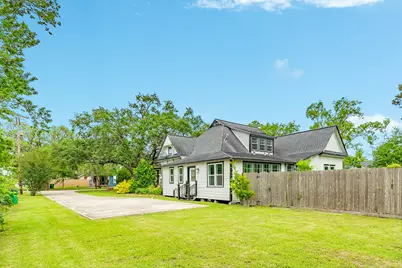 336 N Rockisland Street, Angleton, TX 77515 - Photo 30