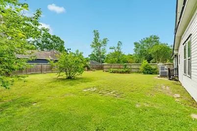 336 N Rockisland Street, Angleton, TX 77515 - Photo 32
