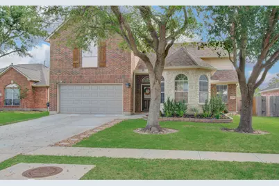 2205 Ocean Point Court, Pearland, TX 77584 - Photo 2