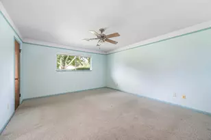 212 E Crestmont Dr, Alvin, TX 77511 - Photo 34