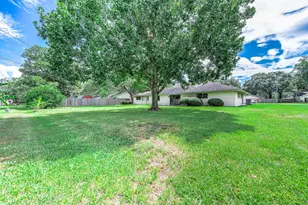 212 E Crestmont Dr, Alvin, TX 77511 - Photo 44