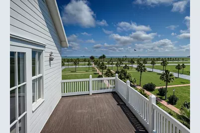 2522 Sunset Passage, Galveston, TX 77550 - Photo 4