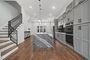 2215 Francis St, Houston, TX 77004 - Photo 8