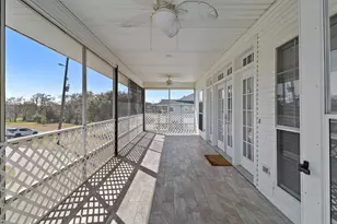 1306 Spring Branch Dr, Cove, TX 77523 - Photo 2