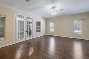 1306 Spring Branch Dr, Cove, TX 77523 - Photo 20