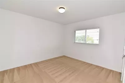 11912 Prior Park Drive, Houston, TX 77047 - Photo 16