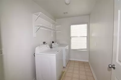 11912 Prior Park Drive, Houston, TX 77047 - Photo 14