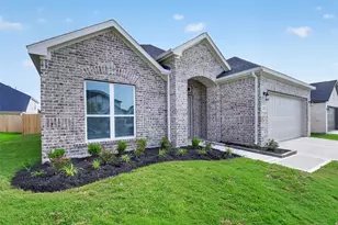 2123 Spring Hollow Dr, Baytown, TX 77521 - Photo 2