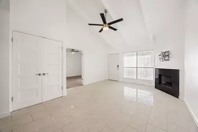 5711 Sugar Hill Drive #32, Houston, TX 77057 - Photo 4