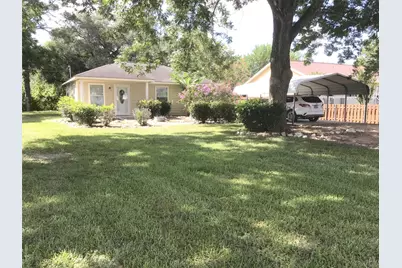 1006 2nd Street, Louise, TX 77455 - Photo 2