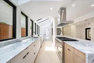 2135 Quenby St, Houston, TX 77005 - Photo 8