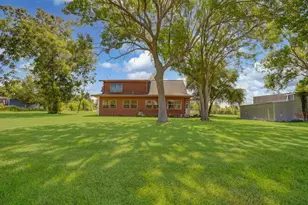 319 Oakland St, Baytown, TX 77520 - Photo 32