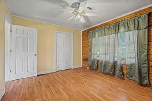 319 Oakland St, Baytown, TX 77520 - Photo 28