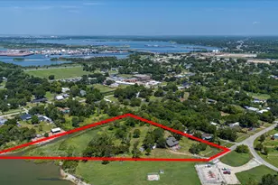 319 Oakland St, Baytown, TX 77520 - Photo 38