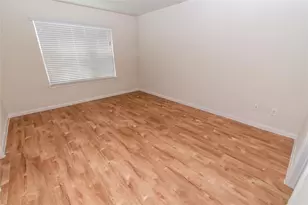 12615 Wild Columbine Rd, Houston, TX 77038 - Photo 6