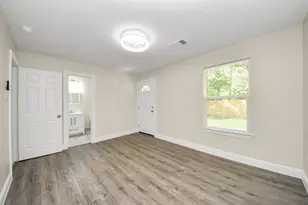 7066 Villa St, Houston, TX 77061 - Photo 6