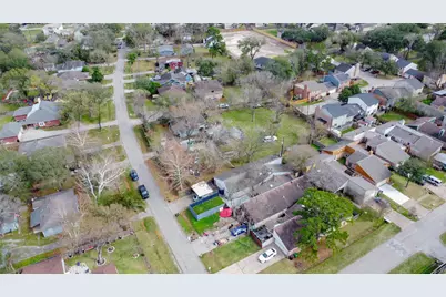 9229 Kerrwood Lane, Houston, TX 77080 - Photo 6