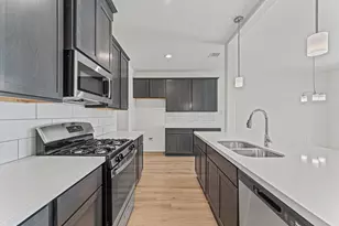 11824 Whirlaway, Willis, TX 77318 - Photo 4