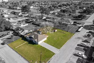 1740 6th St, Hempstead, TX 77445 - Photo 28