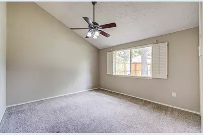 3626 Suttonford Drive, Houston, TX 77066 - Photo 18