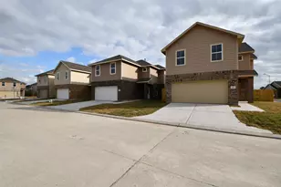 2807 Bowlin Leaf Ln, Houston, TX 77014 - Photo 2