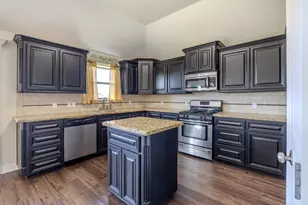 3223 El Camino St, Bay City, TX 77414 - Photo 14
